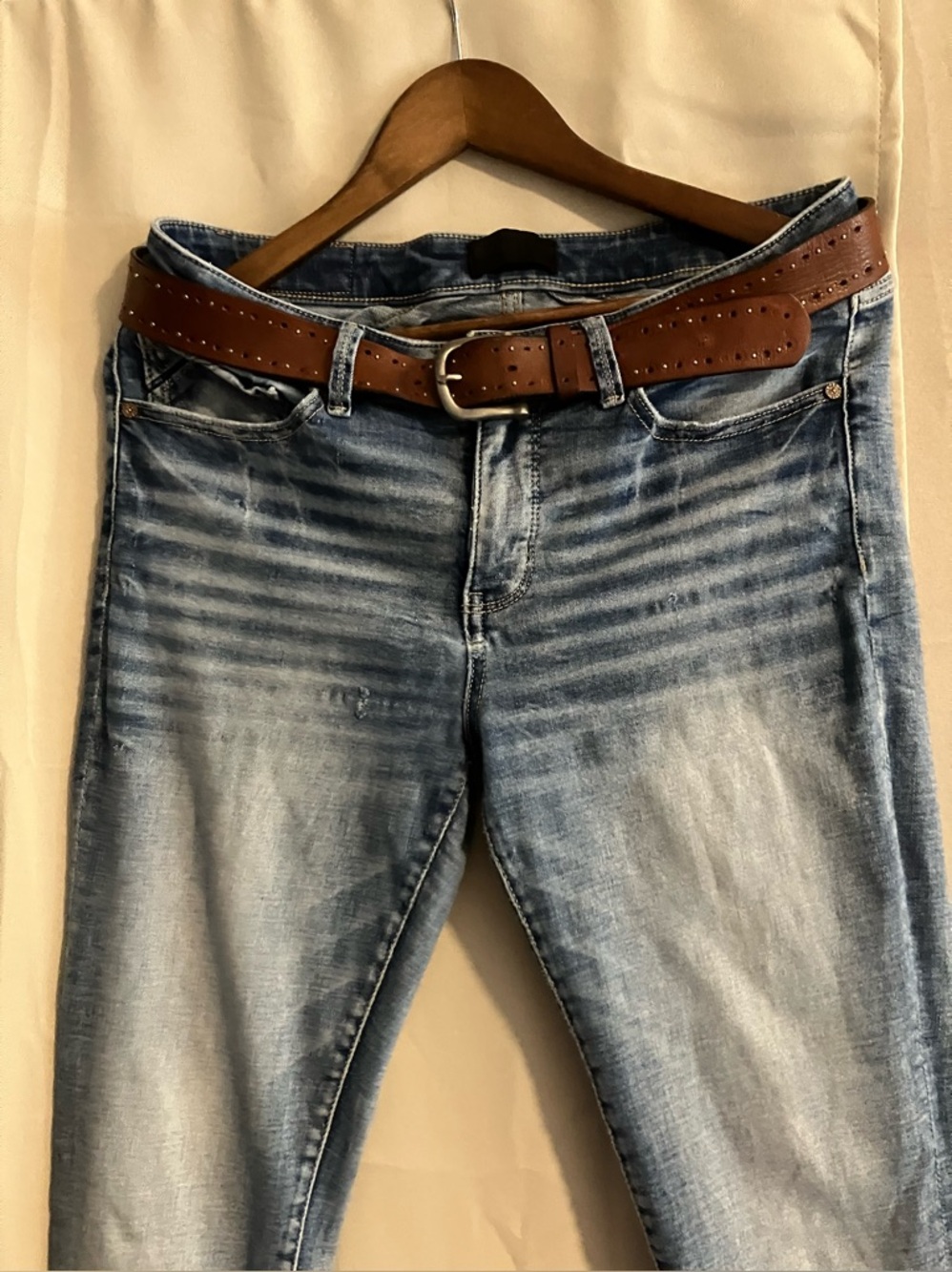 Buckle Black Light Blue Skinny Jeans with Brown Leather Belt - Picture 3 of 16